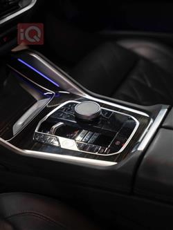 بی ئێم دەبڵیو X6